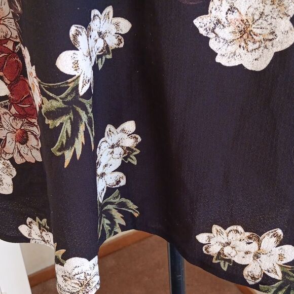 Amaryllis Black Floral A-line Top. Dark Floral. - Picture 4 of 10